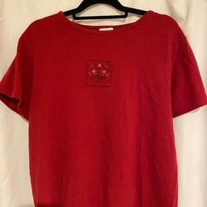 Vintage red embroidered knit t-shirt